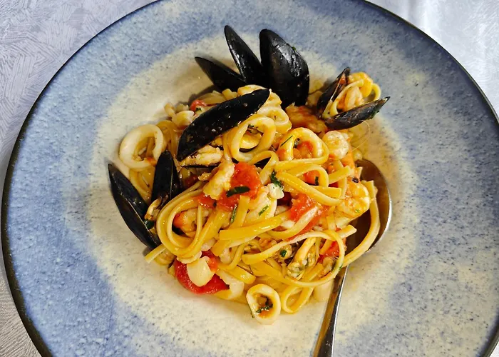 Vasil Gjika 2 * 地拉那