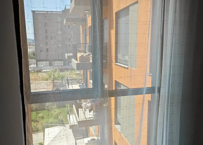 Vasil Gjika 2 * 地拉那