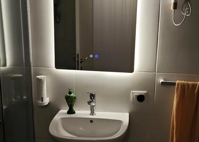 公寓 Vasil Gjika 2 *